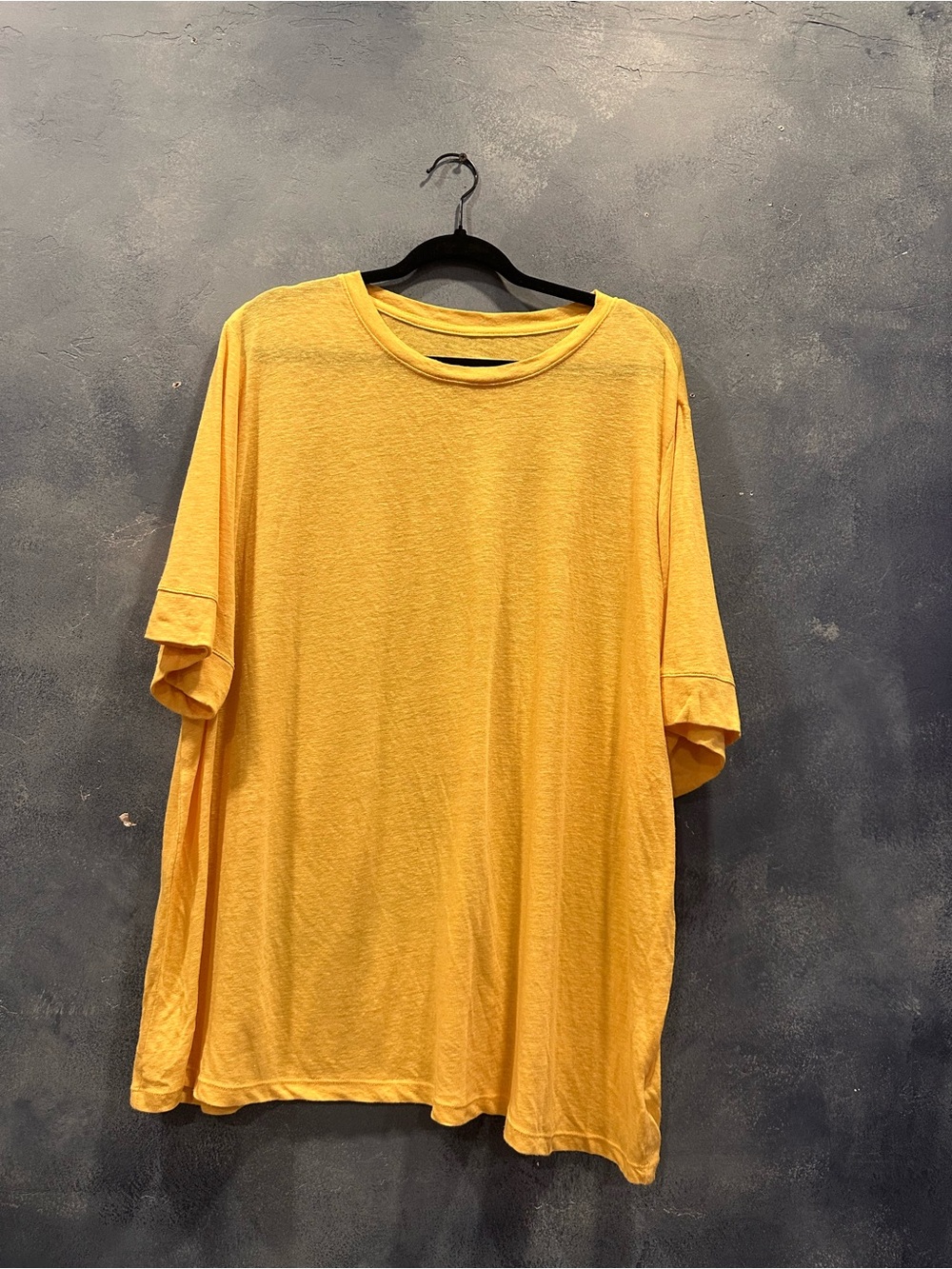 Ava & Viv Women's Yellow Short Sleeve Crew Tee linen+polyester